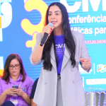 Daniella Jadão Meneses ressalta o poder do diálogo como base para fortalecer uma cidadania participativa.