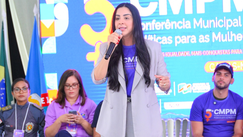 Daniella Jadão Meneses ressalta o poder do diálogo como base para fortalecer uma cidadania participativa.