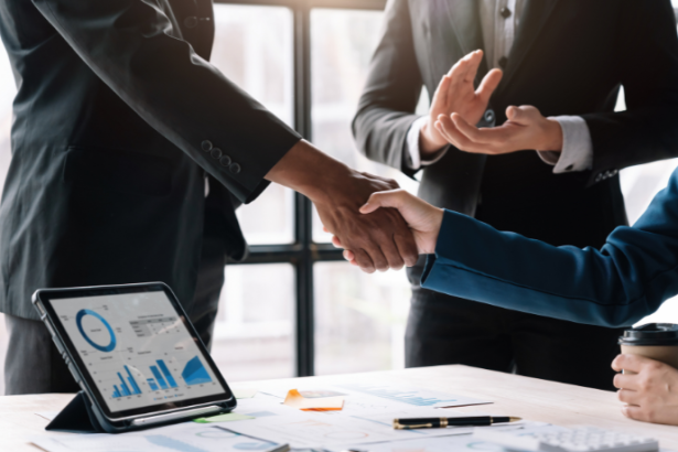 Andre de Barros Faria analisa os desafios éticos que envolvem o uso de agentes autônomos de inteligência artificial no ambiente corporativo.