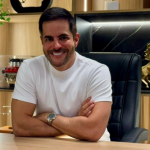 A união de Kaká Diniz com a Couro E Cia promete coleções de alto impacto e lançamentos de grande visibilidade, analisa Non Stop. (Crédito: Ueliton Nascimento)