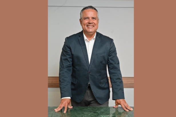 Para Elmar Juan Passos Varjão Bomfim, a integração entre academia e mercado forma engenheiros mais preparados para desafios reais e soluções de alto impacto.