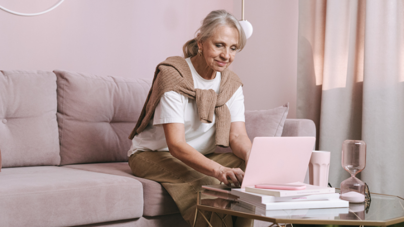 Descubra com o Sindnapi - Sindicato Nacional dos Aposentados, Pensionistas e Idosos por que a telepsicologia se tornou uma forma prática e protegida de apoiar a saúde mental dos idosos.