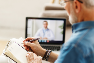 O Sindnapi - Sindicato Nacional dos Aposentados, Pensionistas e Idosos destaca como a telepsicologia oferece aos idosos um cuidado emocional acessível, seguro e sem barreiras.