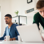 Fazer o bem faz parte do negócio quando empresas responsáveis crescem de forma consistente, observa Vitor Barreto Moreira.