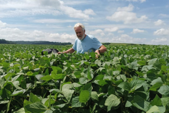 Aldo Vendramin explica como a inovação biológica rural contribui para a redução de custos.