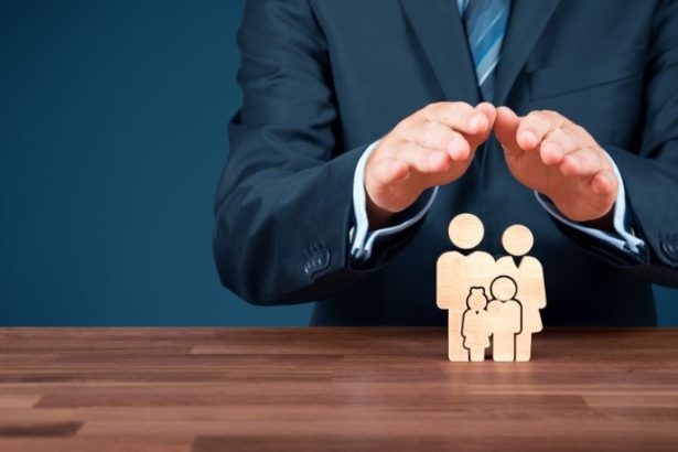 Seguro de Vida Coletivo como Estratégia Corporativa: Personalização, Retenção e Vantagem Competitiva