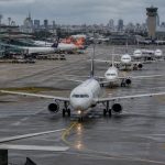 Turbulência no setor aéreo: desafios econômicos e o futuro das empresas aéreas no Brasil