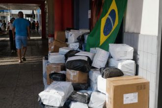 Fim da Taxa das Blusinhas: Oportunismo Eleitoral que Prejudica a Indústria Brasileira