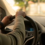 Uber estoura orçamento de IA em apenas quatro meses: o que essa notícia ensina aos empreendedores brasileiros