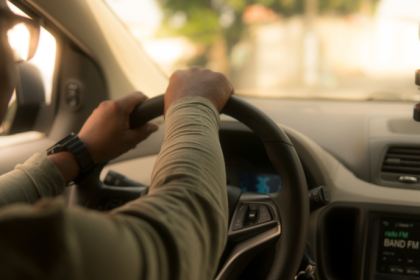 Uber estoura orçamento de IA em apenas quatro meses: o que essa notícia ensina aos empreendedores brasileiros
