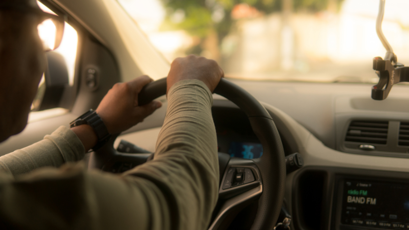 Uber estoura orçamento de IA em apenas quatro meses: o que essa notícia ensina aos empreendedores brasileiros